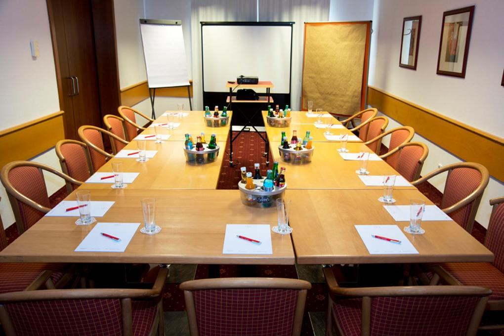 צוסן Hotel Berlin - Greenline Hotel מראה חיצוני תמונה